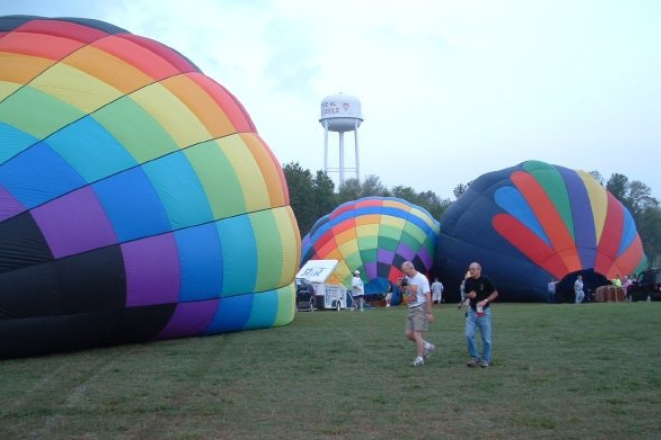 Fyffe UFO Day festival has hot air balloons and music