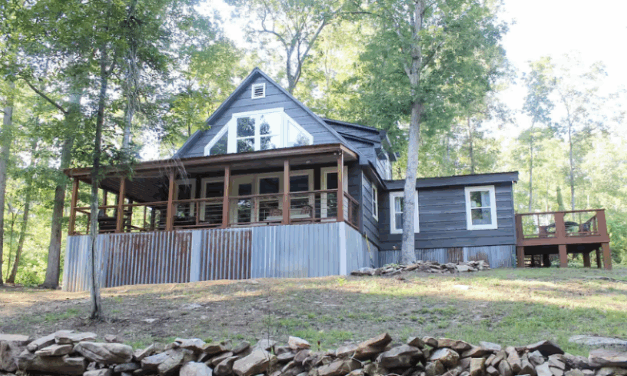 Johnnie’s Hideaway